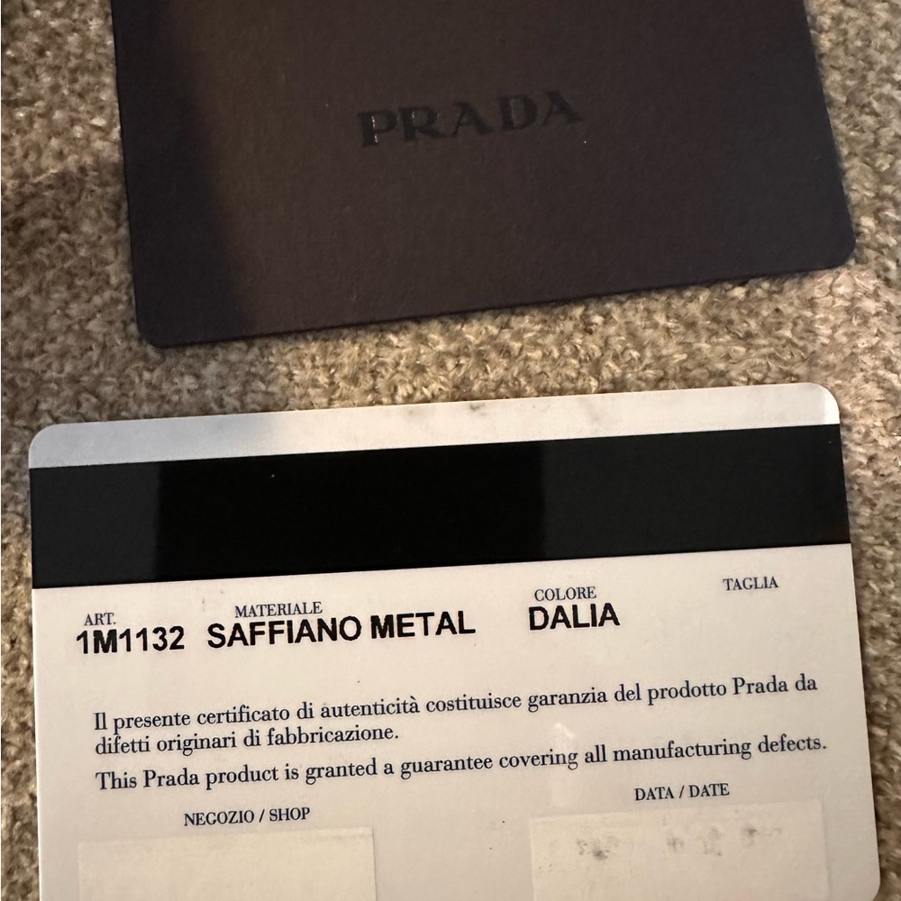 Prada with paperwork Prada Saffiano Metal Women's Dalia Wallet EUC - Picture 15 of 15